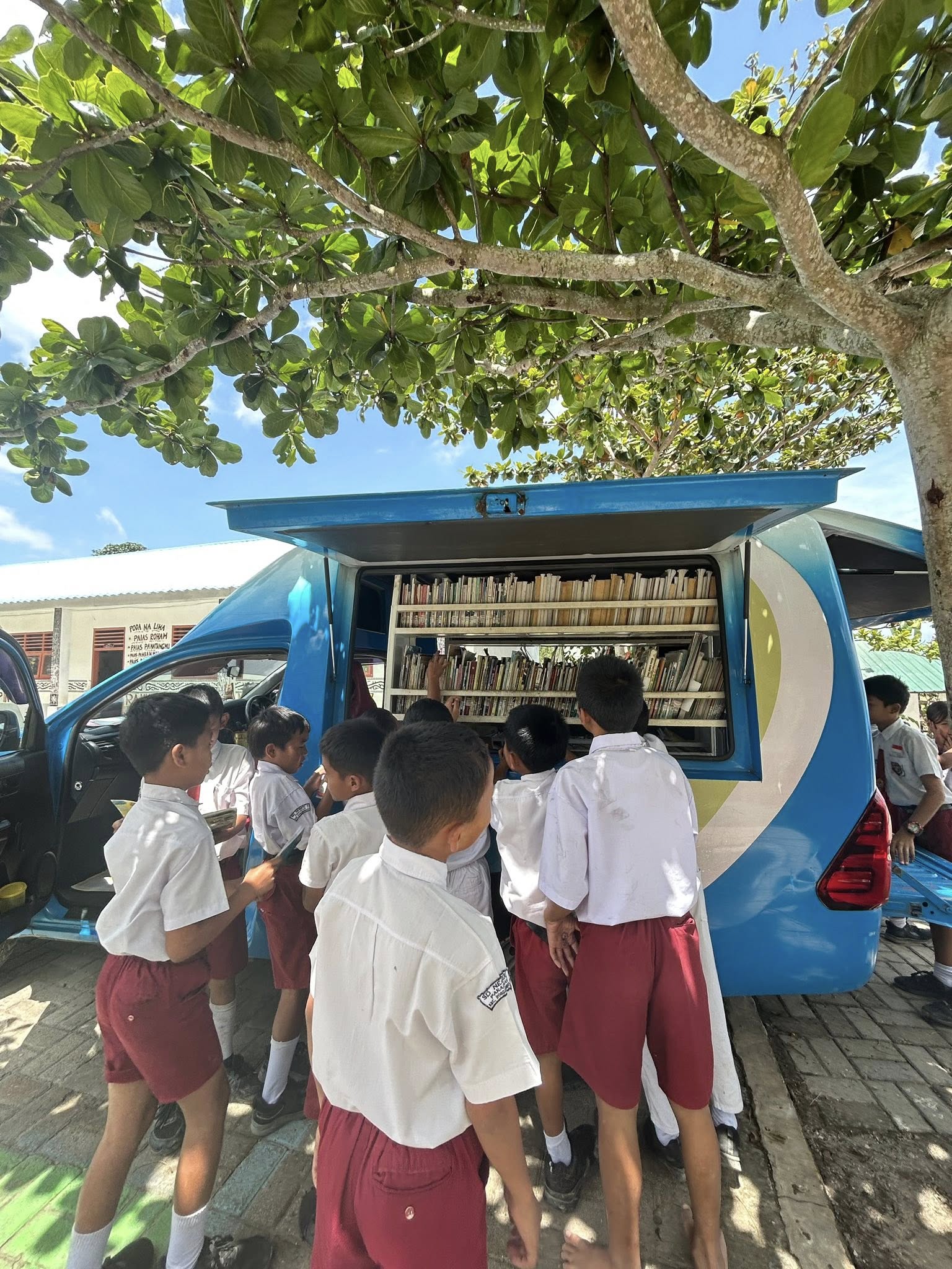 SD N 1 PARADUAN RONGGURNIHUTA