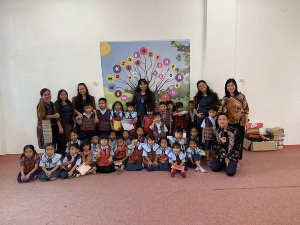 kunjungannya anak TK AGAVE KIDS Ke Perpustakaan Samosir